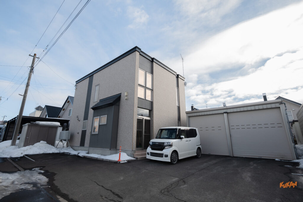 【富良野市扇町】スキー場至近の3SLDK中古戸建|リフォーム済・駐車3台可・ワーケーション拠点