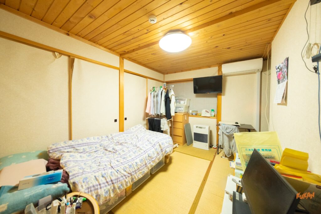 ニセコ民泊物件の和室客室。布団で多人数宿泊に対応する。